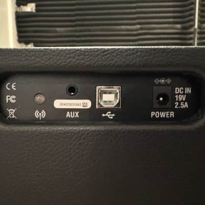 Positive Grid Spark 40 40-Watt 2x4" Modeling Guitar Combo, uLooper, Sparkcontrol foot switch, Spark bag image 16