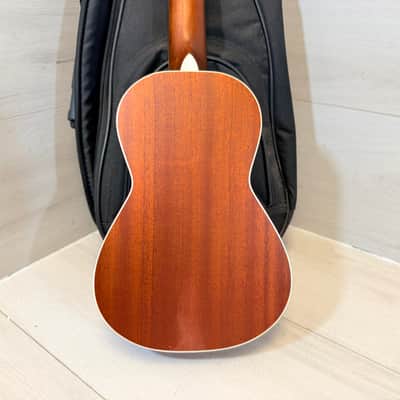 Lanikai LU-22CGC Concert Ukulele Mahogany w/ Road Runner Gig Bag 2010's image 8