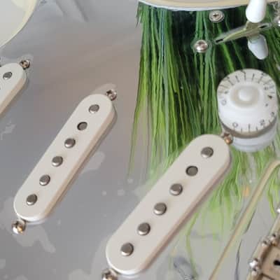 Fender slim USA hardtail Nile Rodgers Hitmaker Stratocaster Loaded Body Olympic white image 3