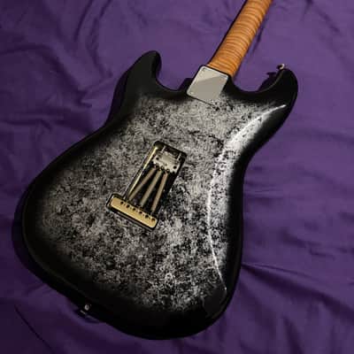 GD Guitars 2026 Super S – Black to Silver Foil Burst | HSH-86 GD Pickups Set | Roasted Flame Maple Neck | Roadrunner Case image 5