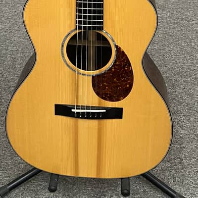 Huss and Dalton OM-Custom with Case image 1