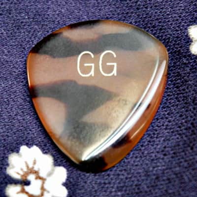 DjangoGuitars Gizmo Graf Signature Model GG  Gypsy Jazz Pick 3.5mm - Vintage Galaith image 1