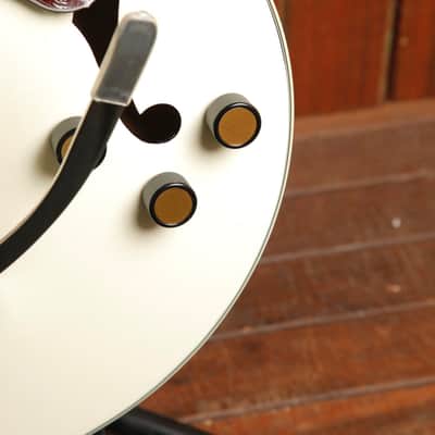 Gretsch G2622T Streamliner™ Center Block Double-Cut with Bigsby Vintage White image 8