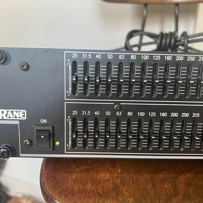 Rane ME 60 Dual Channel 30-Band Equalizer with rack mount bolts and washers. image 2
