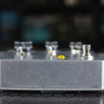 Fairfield Circuitry Hors d'Oeuvre? Active Feedback Loop 2020 - 2021 - Silver image 2