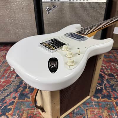 Fender Artist Series Souichiro Yamauchi Stratocaster Custom RW White *6.03 lbs*- 2023 image 17
