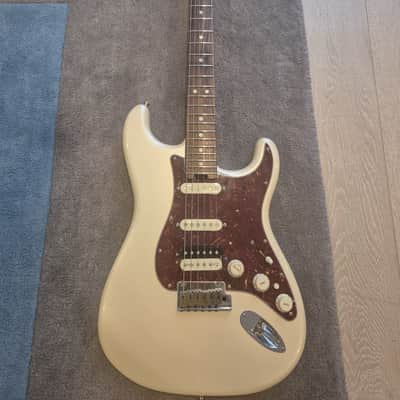Fender American Elite Stratocaster HSS Olympic Pearl White image 2