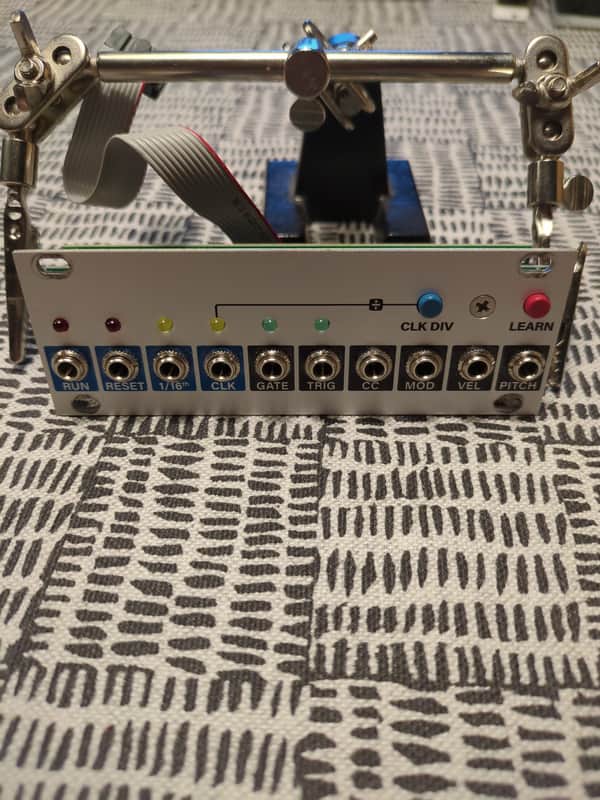 Intellijel uMIDI 1U MIDI Interface Eurorack Synth Module 2016 - 2019 - White image 1