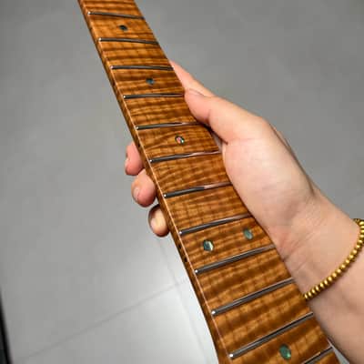 AAAAA Suhr Bone nut Roasted flame Maple Electric Guitar Neck Round stainless steel 22 frets satin Wheel truss rods 12inch image 3