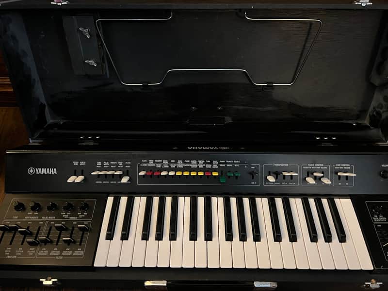 Yamaha SY-2 - fully functional but requires internal cleaning to be 100%. image 1