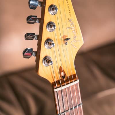 Fender American Standard Stratocaster HSS in Bordeaux Metallic, Pre-Owned image 4