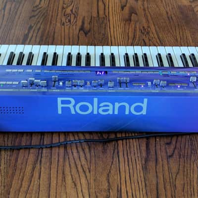 Syntaur Juno-107, customized and modded Roland Juno-106 as seen on 'Synth Wizards' image 12