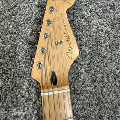 Fender Buddy Guy Artist Series Signature Stratocaster Polka Dots image 5