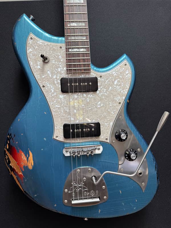 Novo Serus J 2025 - Blue over Sunburst Relic - Fralin P90s - Mastery - 7 lbs