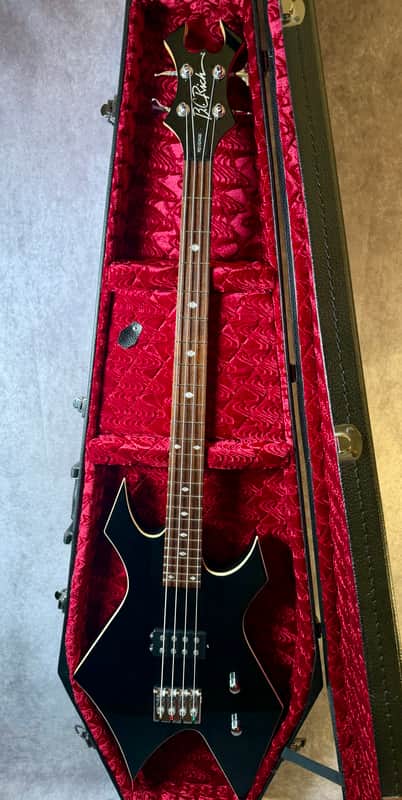 B.C. Rich Warlock Revenge  2001 - Black w/Coffin Case image 1