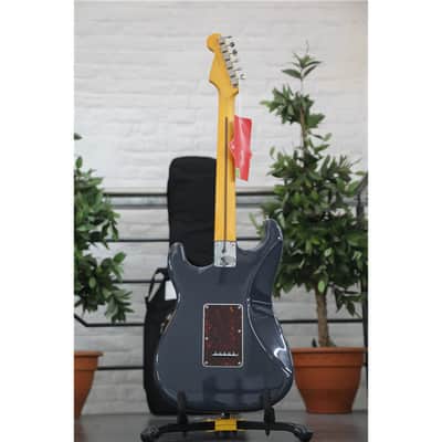 FENDER American Professional Classic Stratocaster Faded Black image 3