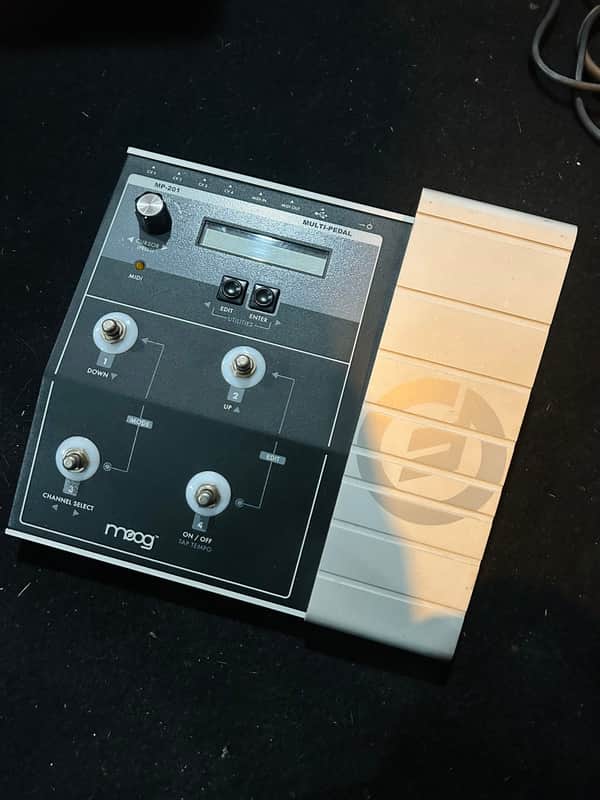 MOOG MP-201 Multi Pedal ジャンク Moog MP-201 Multi-Pedal CV & MIDI Controller Rare TESTED PRISTINE