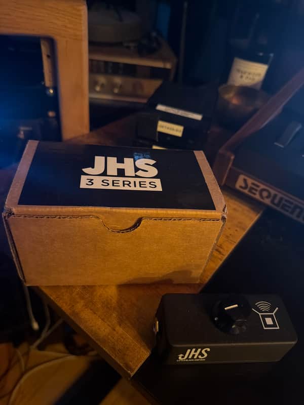 JHS Little Black Amp Box