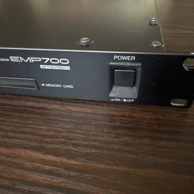 Yamaha EMP700 Symphonic Multi Effect Rack Unit w/ Manual image 4