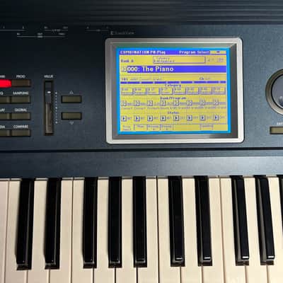 Korg Triton Extreme 61-Key 120-Voice Polyphonic Workstation 2005 - 2009 - Black image 4