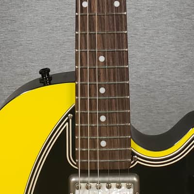 Belltone BC1 B-Classic One Graffiti Yellow Top/Black Back with Hard Shell Case image 4