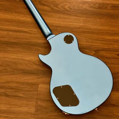 Tokai LS-122 PHB Love Rock Japan in Pelham Blue weight 4.15 KG S/N