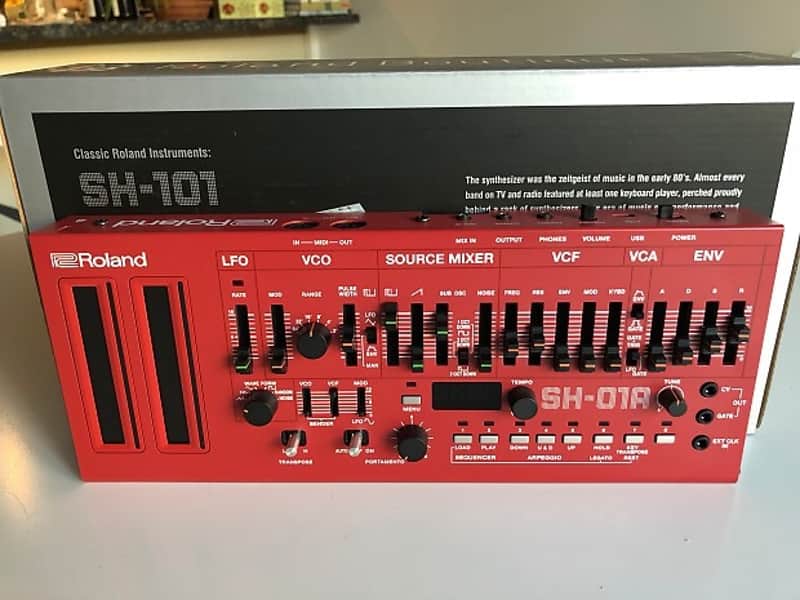 Roland SH -01 A 2018 Red image 1
