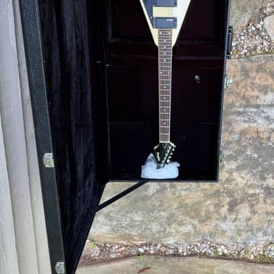 Douglas Fulcrum Pro 2012 - Flying V Guitar White image 13