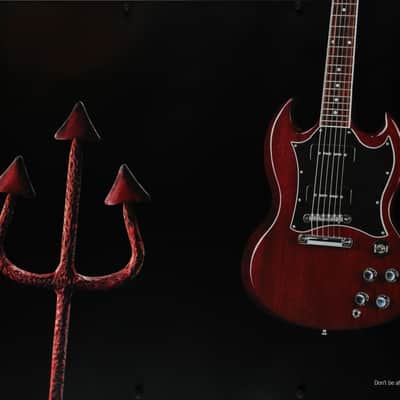 GIBSON ES-175, Flying V, Les Paul, SG Late 90's Early 2000's image 2