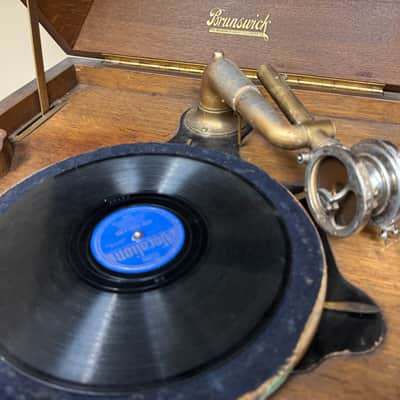 Brunswick 117 1920s Phonograph 78rpm Hand Cranked Record Player image 3