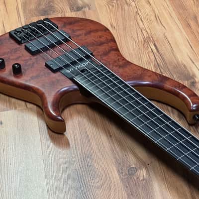 Modulus Quantum 5-35  Fretless - Bubinga image 14