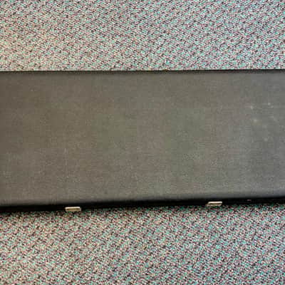 1966 Fender bass tolex hardcase image 3