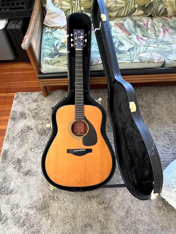 Yamaha FG5