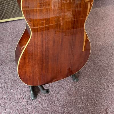 Regal Squareneck image 12