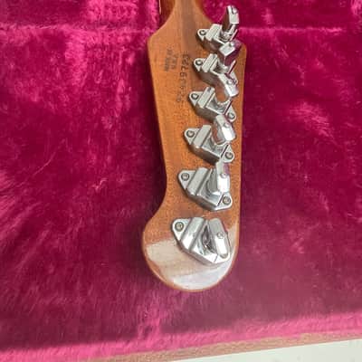 Gibson Firebird V 1999 re issue - Vintage Sunburst image 3