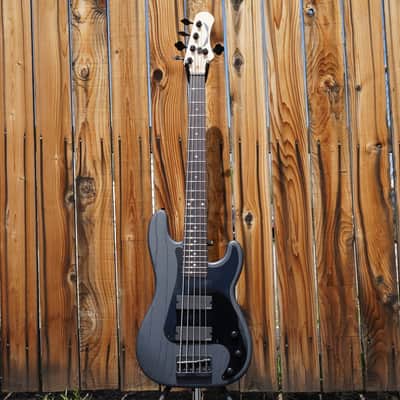 Dean USA Custom Shop Paramount Custom-5 5-String Bass w/Case (2025) image 2