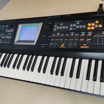 Roland V-Synth 61-Key Digital Synthesizer with Compact Flash + PCMCIA Card