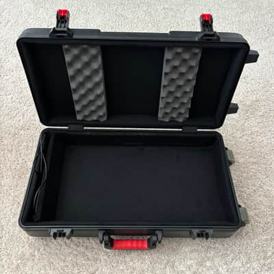 Line 6 Helix LT with Gator case image 8