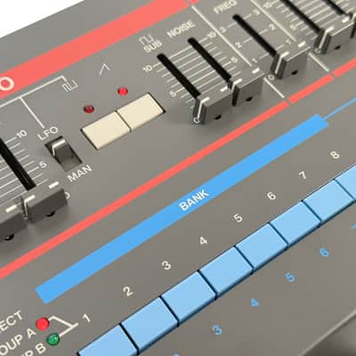 Roland Juno-106 NOS/Boxed For Sale image 16