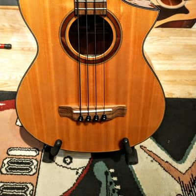Ibanez AEWB32NT Sitka Spruce / Okoume 4-String Acoustic Bass image 2