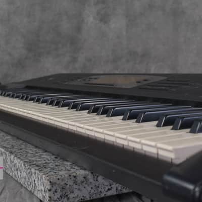 KORG 01/W Music Workstation synthesizer in Good condition image 5