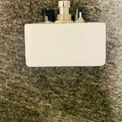 JHS 3 Series Reverb 2020 - Present - White image 5