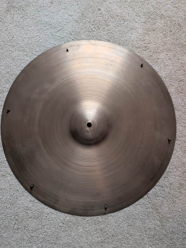 Zildjian Avedis 20" Vintage 1970s Ride Cymbal with 6 Factory Installed Rivets image 1