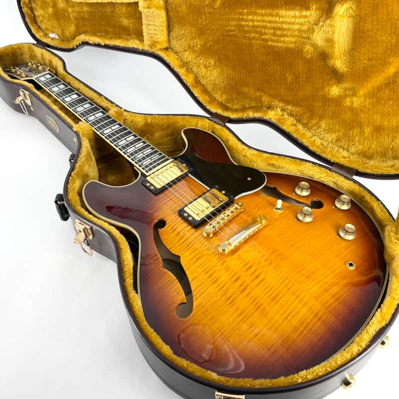 2022 Yamaha SA2200 - Violin Sunburst image 1