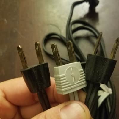 Lectroloid Phalo Bell & Howell 285 Electric Disconnect Plug Power Cord Non-polarized Rectangle 1958 - Black Or Grey image 2