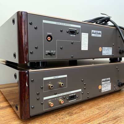 Sony CDP-R1+DAS-R1-Top of the line Cd Player and DA Converter image 3