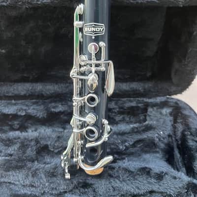 Bundy By Selmer Resonite Clarinet W/ Hybrid Case (Non-Functional) - Black image 9