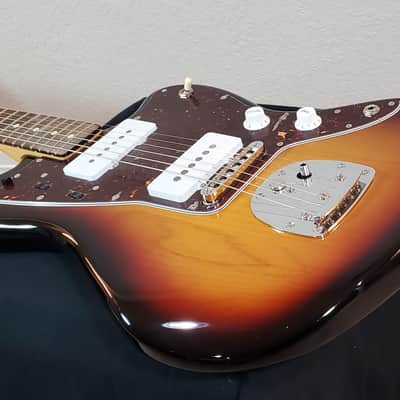 Fender Classic Player Jazzmaster Special with Rosewood Fretboard 2009 - 2017 - 3-Color Sunburst image 16