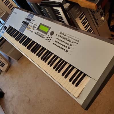 CERTIFIED!!! YAMAHA MOTIF ES8 FULLY INSPECTED/SERVICED AND IN AMAZING CONDITION! image 4
