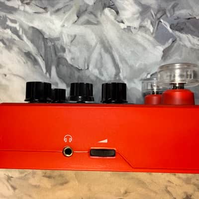 Line 6 POD Express 2024 - Present Red / Black image 4